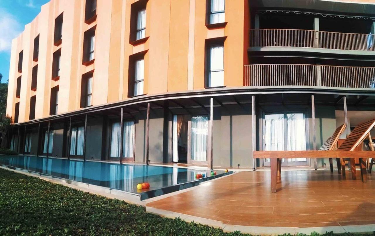 Grand Metro Puncak Hotel Cibodas Exterior photo